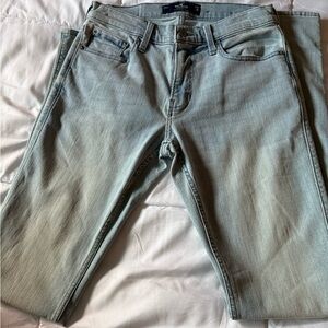 Hollister Men's Faded Blue Slim Jeans